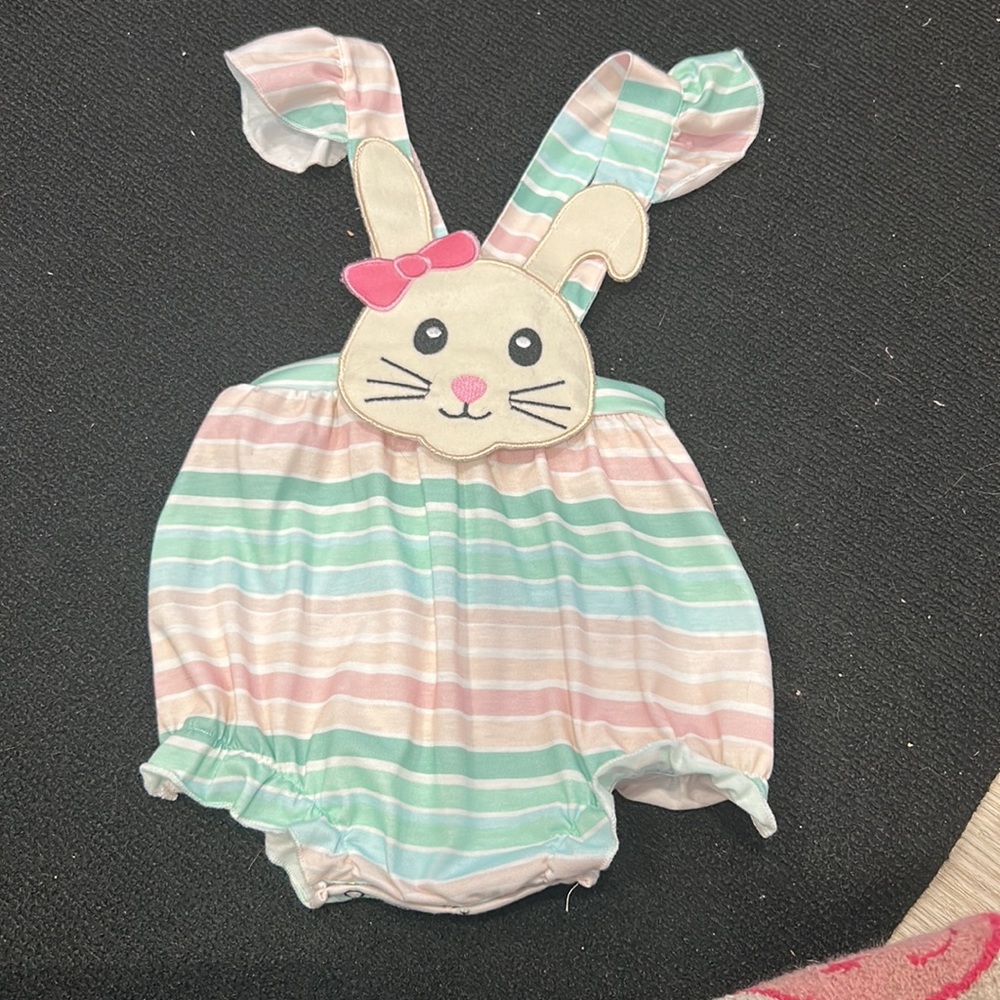 NWOT Easter Bubble SZ 18-24m
